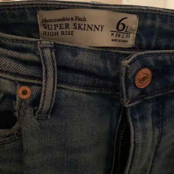 Abercrombie jeans - Picture 3 of 3